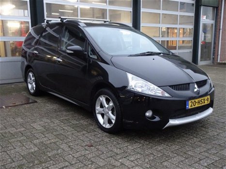 Mitsubishi Grandis - 2.4-16V InSport 7 persoons Trekhaak Parkeerhulp achter - 1