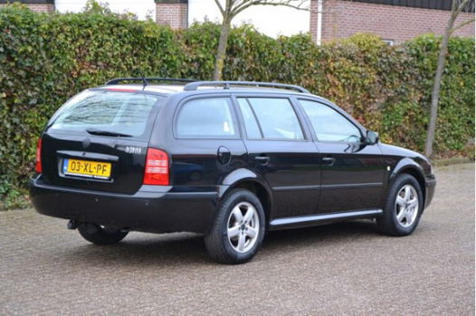 Skoda Octavia Combi - 1.8 T 150 PK ECC cruise PDC in Topstaat - 1