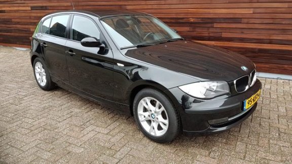 BMW 1-serie - 116i Business Line zwart mettalic - 1