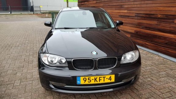BMW 1-serie - 116i Business Line zwart mettalic - 1