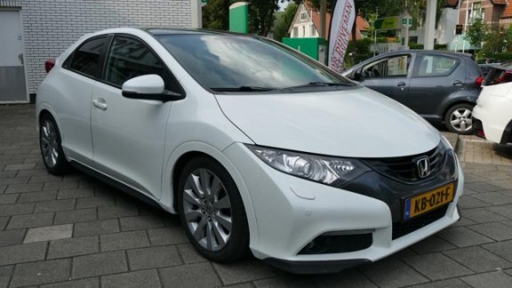 Honda Civic - 2.2D Executive Full Option LEER/CLIMA/NAVI/PANO/XENON - 1