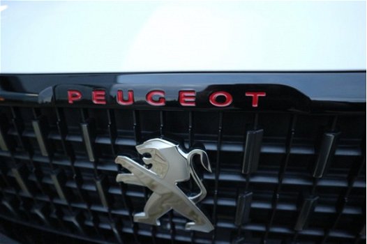Peugeot 2008 - 1.2 PureTech GT-line 110PK VOLAUTOMAAT 17INCH PDC GRIP CONTROL - 1