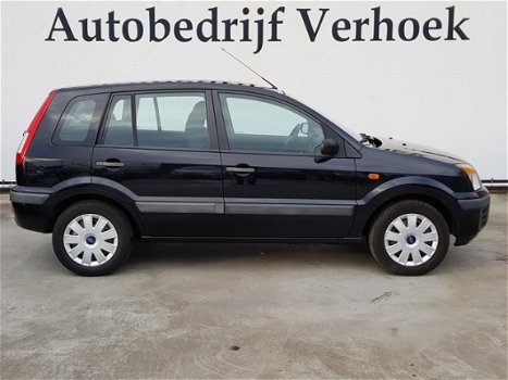 Ford Fusion - 1.4 16V TREND AIRCO - TREKHAAK - 1