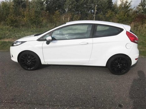 Ford Fiesta - 1.6 TDCi Econetic Lease Trend - 1