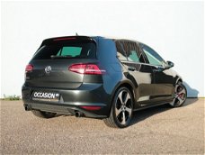 Volkswagen Golf - 2.0 TSI 221pk GTI