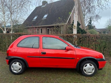 Opel Corsa - 1.2i-16V Swing AUTOMAAT STUURBEKRACHTIGING APK 08/2020 - 1