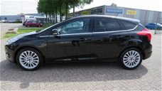 Ford Focus - 1.0 125 pk Titanium 5 drs, Trekhaak, Parking Pack, Xenon, 54366 km