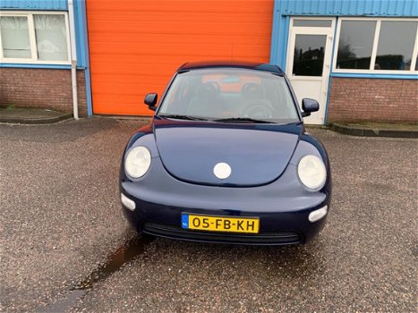 Volkswagen New Beetle - 2.0 Highline - 1