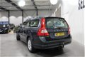 Volvo V70 - 2.0 D4 Kinetic | Leder | Navigatie | LM Velgen | Trekhaak | - 1 - Thumbnail