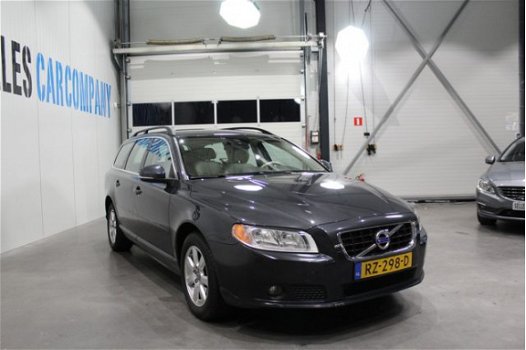 Volvo V70 - 2.0 D4 Kinetic | Leder | Navigatie | LM Velgen | Trekhaak | - 1