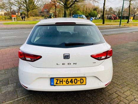 Seat Leon - 2.0 TDI Style Clima Apk DSG AUTOMAAT - 1