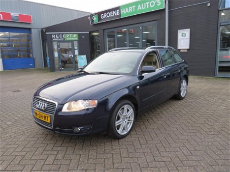 Audi A4 Avant - 1.8 Turbo Pro Line Business /AIRCO/CRUISCONTROL/TREKHAAK/NAP - 1