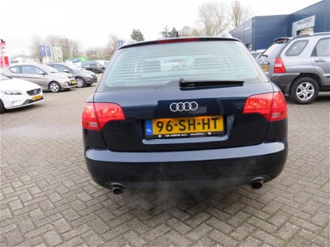 Audi A4 Avant - 1.8 Turbo Pro Line Business /AIRCO/CRUISCONTROL/TREKHAAK/NAP - 1