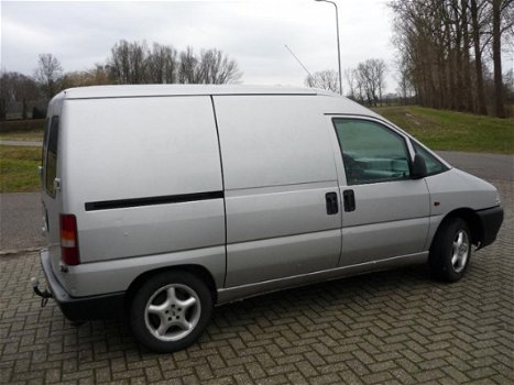 Peugeot Expert - 1.6i Benzine met Diverse Opties - 1