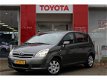 Toyota Verso - 1.6 16v VVT-i Terra (5p) Airconditioning Trekhaak - 1 - Thumbnail