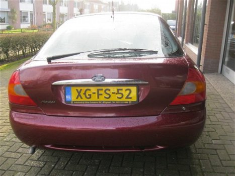 Ford Mondeo - 1.6 I HB BUSINESS EDITION 5 DRS - 1