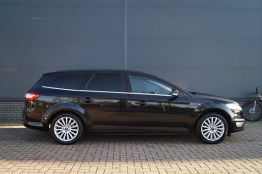 Ford Mondeo Wagon - 1.6 TDCi ECOnetic Lease Platinum l Parkeersensoren l Lichtmetalen velgen - 1