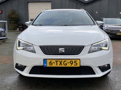 Seat Leon ST - 1.6 TDI XENON | LEER | CLIMA - 1