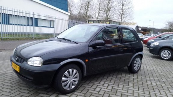 Opel Corsa - 1.0i-12V Strada Zwart - 1