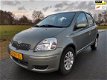 Toyota Yaris - 1.3 VVT-i Sol Airco/LM wielen/Spoiler - 1 - Thumbnail