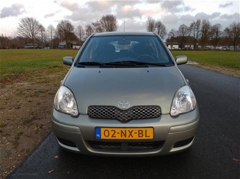 Toyota Yaris - 1.3 VVT-i Sol Airco/LM wielen/Spoiler - 1