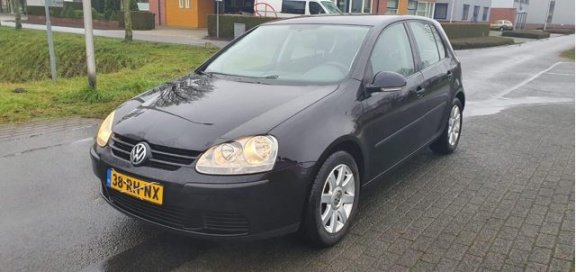 Volkswagen Golf - 1.6 FSI Turijn * NIEUWE APK BIJ AFLEVERING*AIRCO - 1