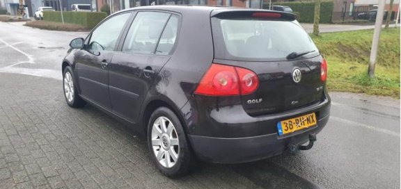 Volkswagen Golf - 1.6 FSI Turijn * NIEUWE APK BIJ AFLEVERING*AIRCO - 1