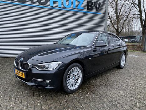 BMW 3-serie - 318D Automaat Luxury line, Leer, BI-Xenon, Navi Professional - 1