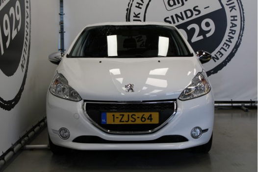 Peugeot 208 - 1.2 VTi Style 5-deurs AIRCO NAVIGATIE DONKERGLAS CRUISE CONTROL LMV - 1