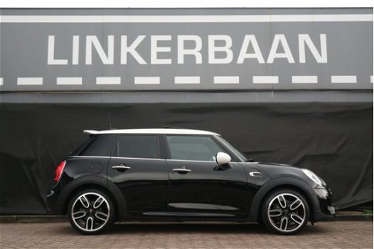 Mini Mini Cooper - 1.5 136pk | JCW | LED | Navi | Pano | H&K | Chili - 1