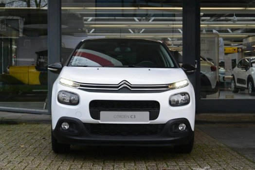 Citroën C3 - PureTech 82 S&S FEEL PACK RELAX DAB+ NAVIGATIE PANORAMISCH DAK - 1