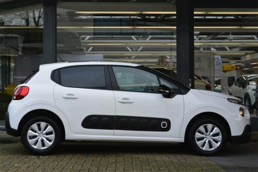 Citroën C3 - PureTech 82 S&S FEEL PACK RELAX DAB+ NAVIGATIE PANORAMISCH DAK - 1