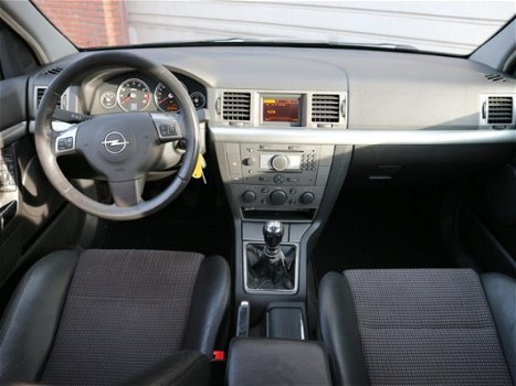 Opel Vectra GTS - 2.2-16V Elegance |Xenon|PDC V+A|APK nieuw - 1