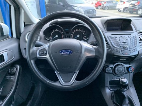 Ford Fiesta - 1.0 65pk Style Essential 5deurs | Navigatie | Bluetooth | Airco | - 1