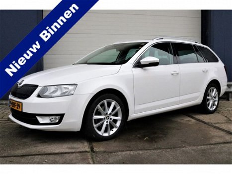 Skoda Octavia Combi - bjr 2015 1.6 TDI 77kW/105pk Aut7 Ambition Businessline | Navi | Half-leder | P - 1