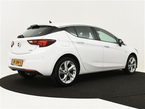 Opel Astra - 1.4 Turbo Innovation | Automaat | Navigatie | Half-leder | Parkeersensoren voor en acht - 1