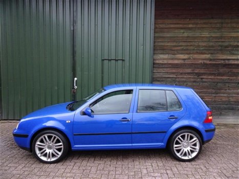 Volkswagen Golf - 1.6 Comfortline - 1