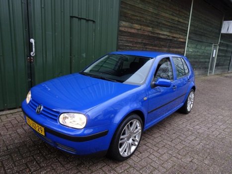 Volkswagen Golf - 1.6 Comfortline - 1