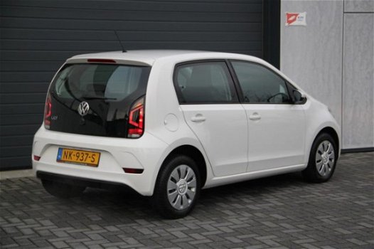 Volkswagen Up! - 1.0 60PK MOVE UP 5 Deurs - Airco - Navi voorbereiding - Blueto - 1
