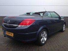 Opel Astra TwinTop - 1.6 Enjoy Airco, volledig dealeronderhouden, Distr. riem in 2019 vervangen