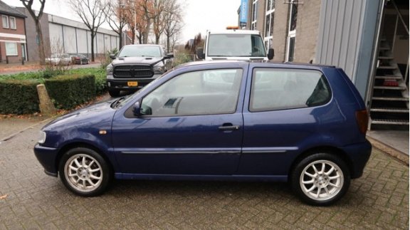 Volkswagen Polo - 1.6 AUTOMAAT/WEINIG KM/NAP - 1