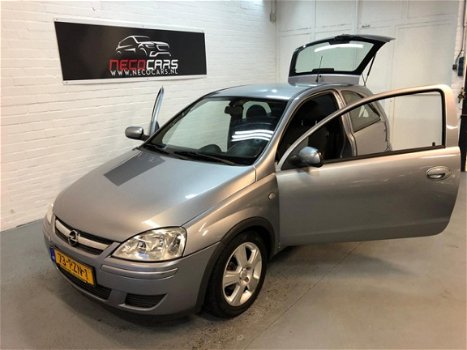 Opel Corsa - 1.0-12V Rhythm AIRCO//ELEC PAKKET//LM VELGEN - 1