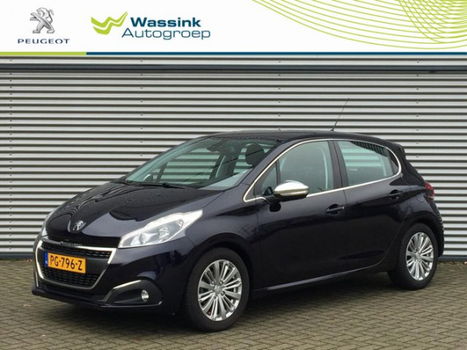 Peugeot 208 - 1.2 Puretech 82pk 5D Allure Navi PDC - 1