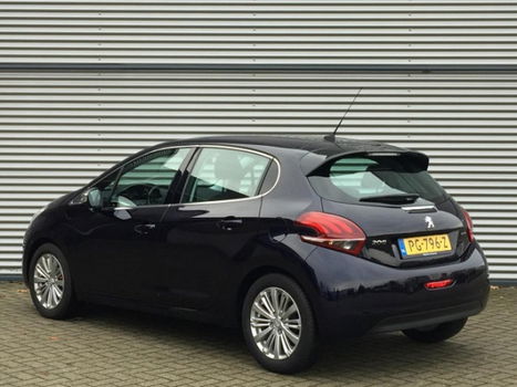 Peugeot 208 - 1.2 Puretech 82pk 5D Allure Navi PDC - 1