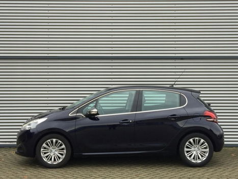 Peugeot 208 - 1.2 Puretech 82pk 5D Allure Navi PDC - 1