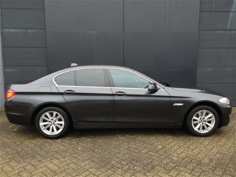 BMW 5-serie - 528i High Executive 2e Eigenaar Groot Navi Comfort Leder Clima - 1