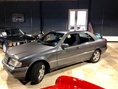 Mercedes-Benz C-klasse - 220 Sport Elegance Automaat 1e eigenaar 87.959km schuifdak zeer nette staat - 1