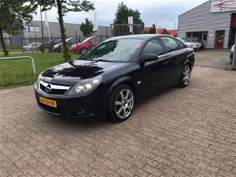 Opel Vectra GTS - 2.8 V6 Executive Automaat/Leer/Navi/Xenon - 1