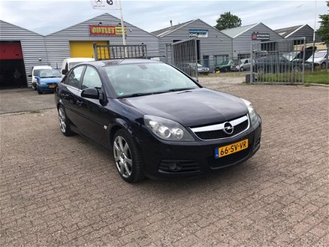 Opel Vectra GTS - 2.8 V6 Executive Automaat/Leer/Navi/Xenon - 1