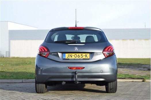 Peugeot 208 - 1.2 Puretech 110pk 5D Allure| NAVIGATIE - 1